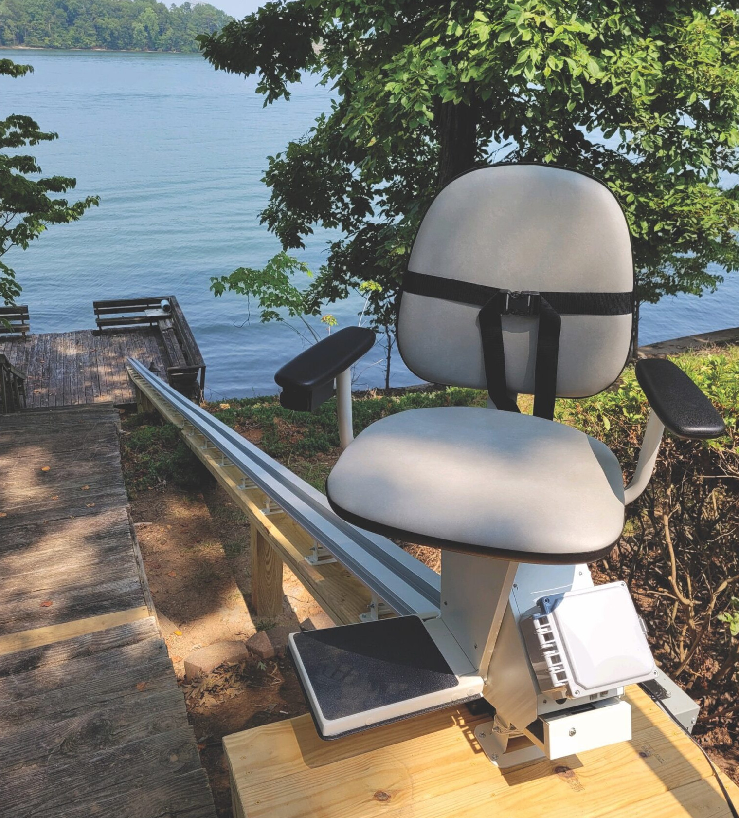Lake Home Lift