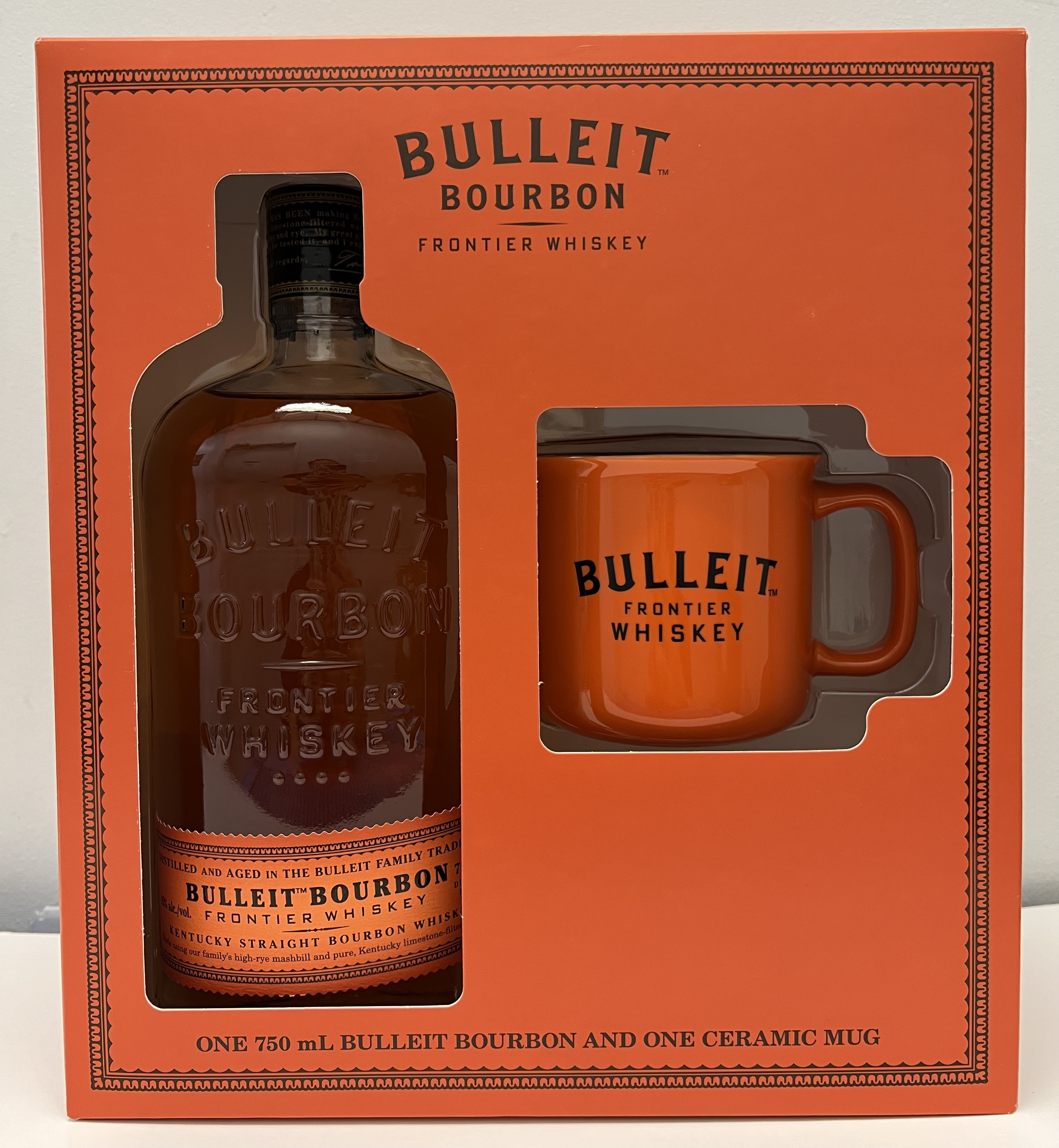 Bulleit Bourbon Frontier Whiskey Gift Set With Mug 750ml