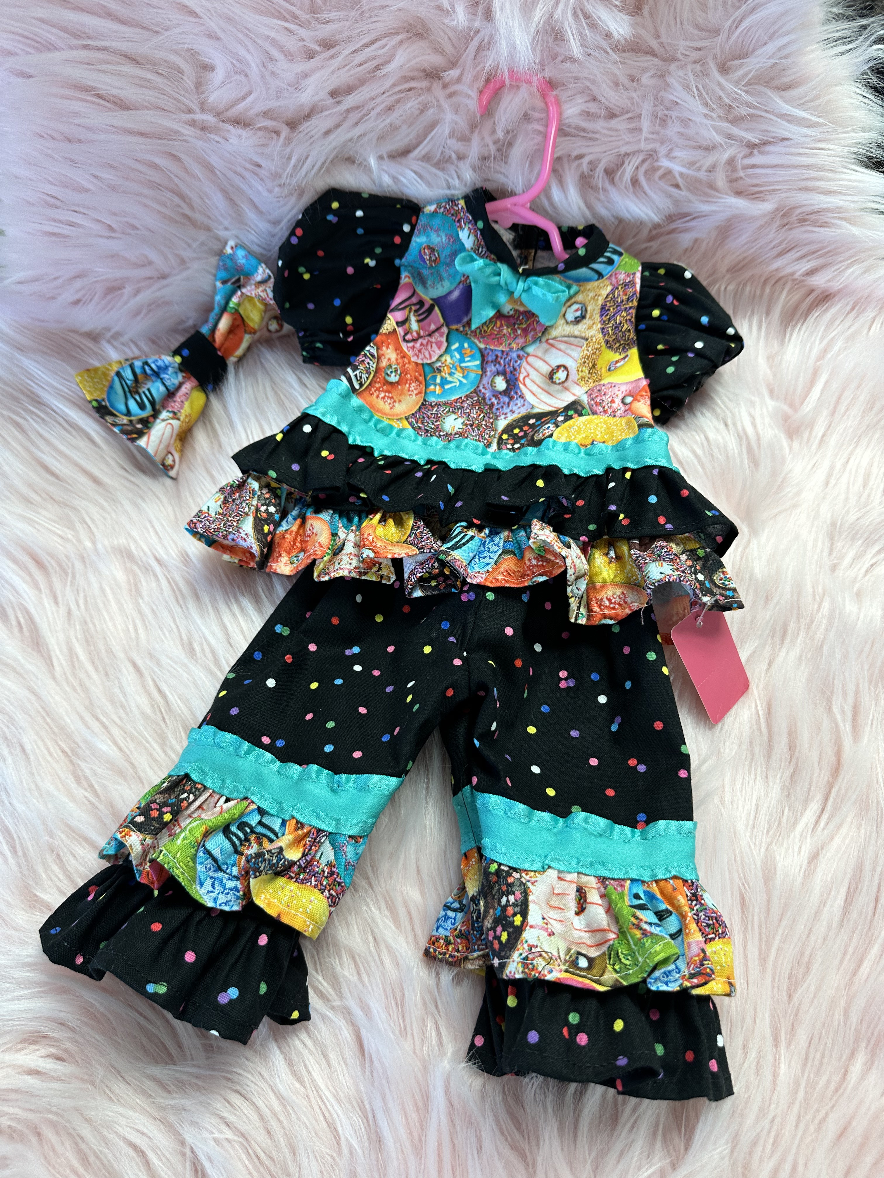 Donut with polka dot 2 pc pantsuit with matching bow
