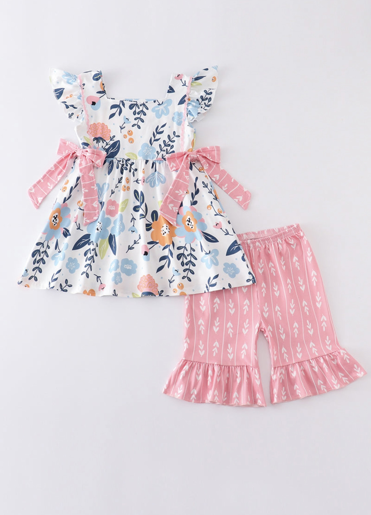 pink and white floral short set